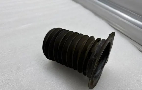 BMW X3 G01 Front shock absorber dust cover boot 6871812