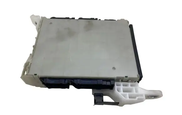 Toyota Corolla E210 E21 Fuse module 8273002P80A