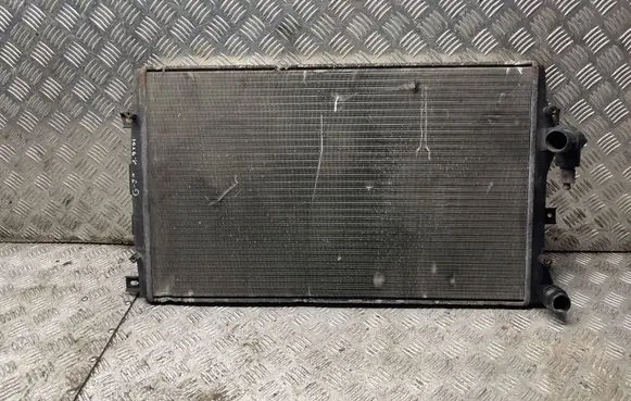 Volkswagen Golf Plus Coolant radiator 1K0121253AA