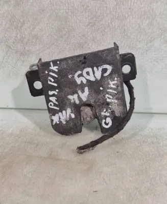 Volkswagen Caddy Loading door lock 2K0827505C