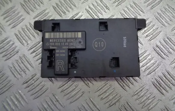 Mercedes-Benz Vito Viano W638 Door control unit/module A2038201285