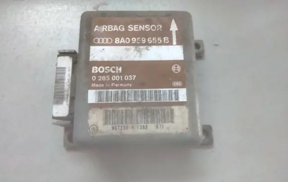 Audi A4 S4 B5 8D Airbag control unit/module 8A0959655B 0285001037