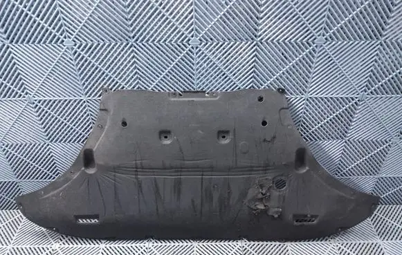 Audi Q7 4M Engine splash shield/under tray 4M0825235B