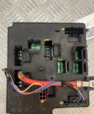 Volvo XC90 Fuse module 31473570