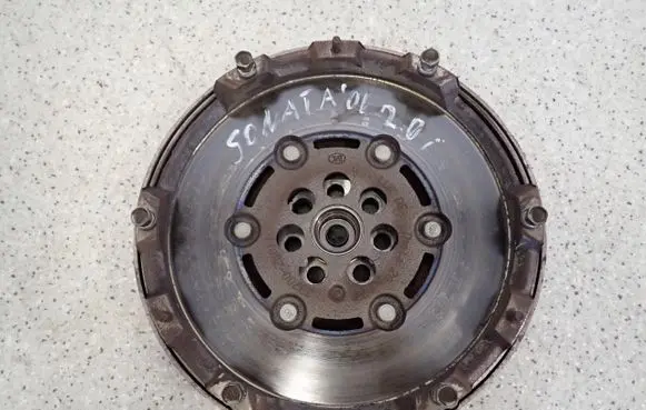 Hyundai Sonata Dual mass flywheel 23200-25011