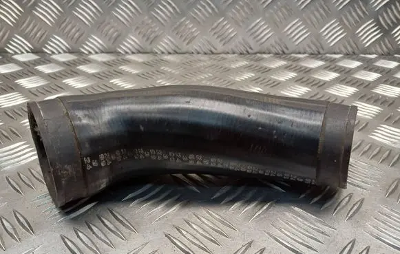 BMW 5 E39 Intercooler hose/pipe 2249669D