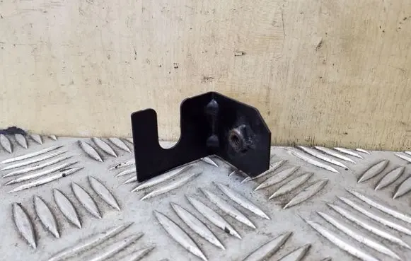 Jaguar XF X260 Fender mounting bracket