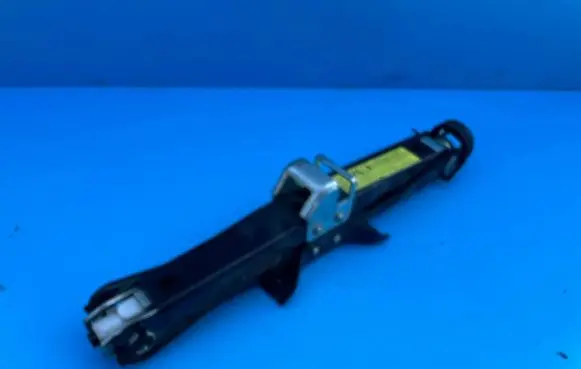 Audi A4 S4 B8 8K Lift Jack 8K0011031D