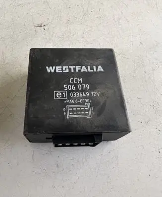 Peugeot 4007 Tow bar trailer control unit/module 506079 E1033649 033649