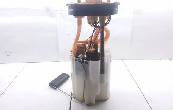 Volkswagen Caddy In-tank fuel pump 2K5919050E 0580203233