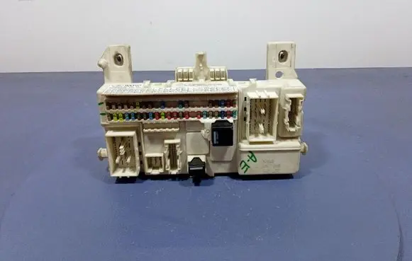Volvo V50 Fuse box set 31254749