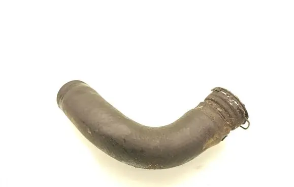 Toyota Avensis T270 Intercooler hose/pipe 081024