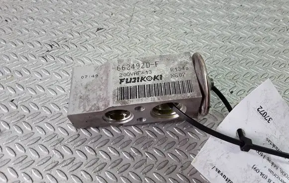 Opel Tigra B Air conditioning (A/C) expansion valve 662492DF
