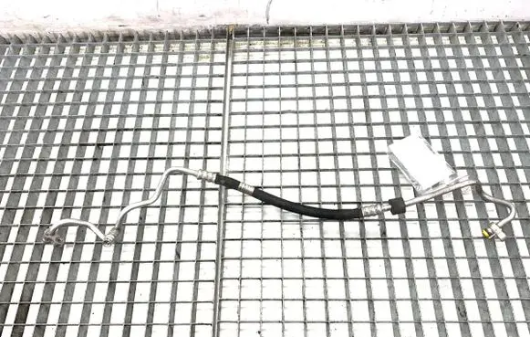 Mercedes-Benz GLK (X204) Air conditioning (A/C) pipe/hose A2048301516