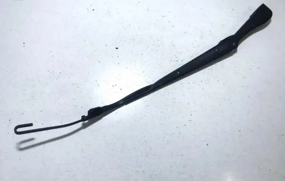 Nissan Sunny Front wiper blade arm