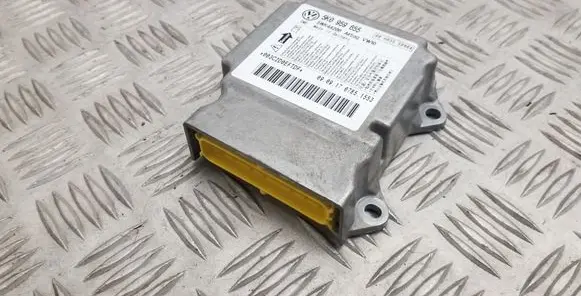 Volkswagen Golf VI Airbag control unit/module 5K0959655