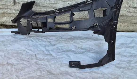 Mercedes-Benz C AMG W205 Front bumper mounting bracket A2058853465