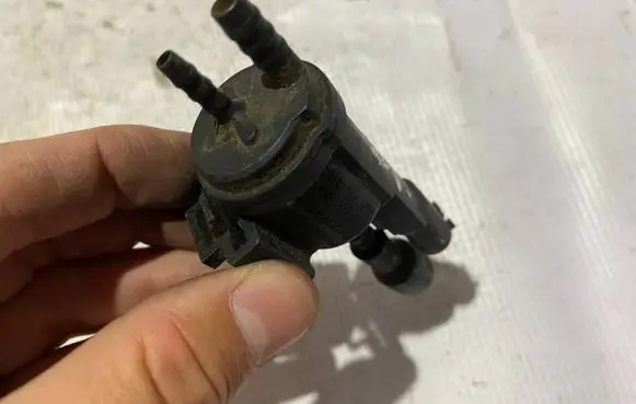 Mercedes-Benz Sprinter W906 Valve vacuum a0025401497 0025401497