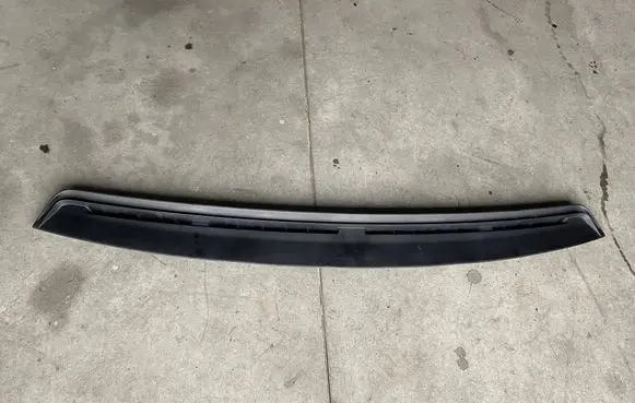 Iveco Daily 6th gen Windshield trim 5801544547 30962 56712