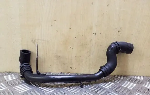 Volkswagen PASSAT B7 Engine coolant pipe/hose 03L122157K 03L121157AL