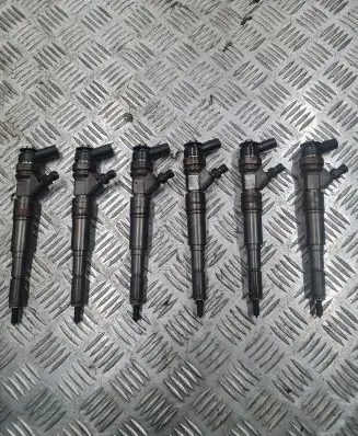 BMW 5 E60 E61 Fuel injectors set 7794435 0445110209