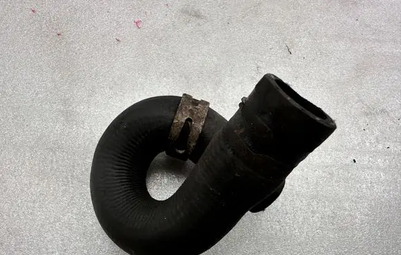 Volvo XC90 Engine coolant pipe/hose 31338717