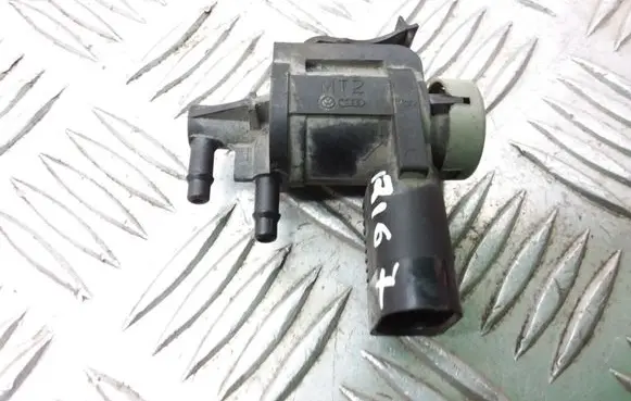 Volkswagen Caddy Vacuum valve 1J0906283C