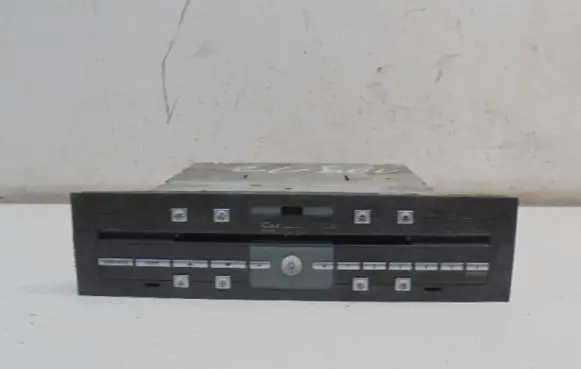 Renault Vel Satis HiFi Audio sound control unit 8200064337A