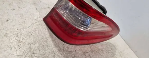 Mercedes-Benz E W211 Tailgate rear/tail lights 379142 379108