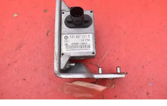 Volkswagen Golf IV Sensor 1J1907637C