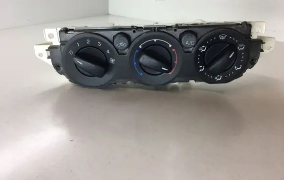 Ford Focus Climate control unit 69607003 3M5T19980AD