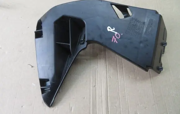 BMW 5 G30 G31 G38 Fender mounting bracket 8065322 15067010