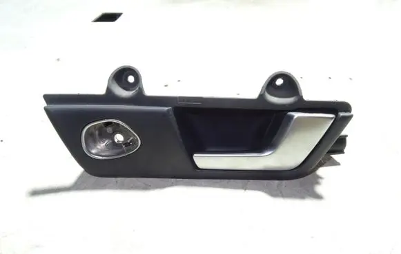 Audi A4 S4 B7 8E 8H Front door interior handle 8E1837020B