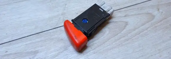 Honda HR-V Hazard light switch M17479