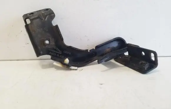 Jaguar XE Other engine bay part 64D39L456AC