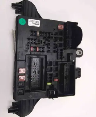Opel Insignia A Central body control module 13277321
