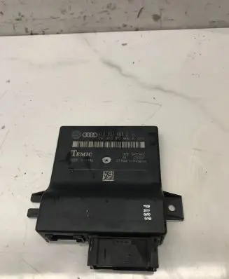 Audi A6 S6 C6 4F Gateway control module 4F0907468D 4F0910468A