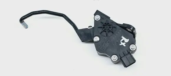 Lexus RX 450H Accelerator throttle pedal 7811048121 1988002550