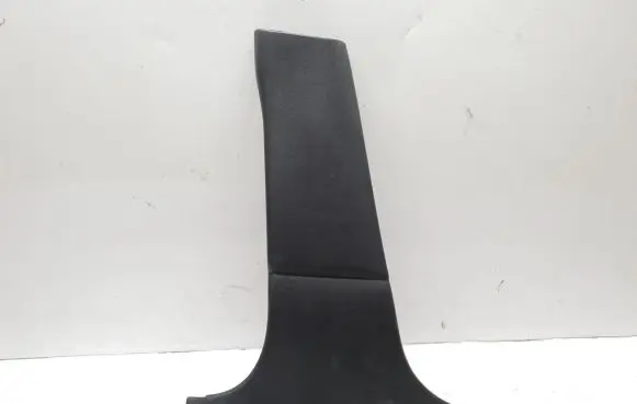 Volvo V40 (B) pillar trim (bottom) 30800337