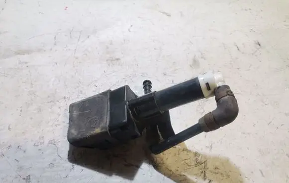Headlight washer spray nozzle
