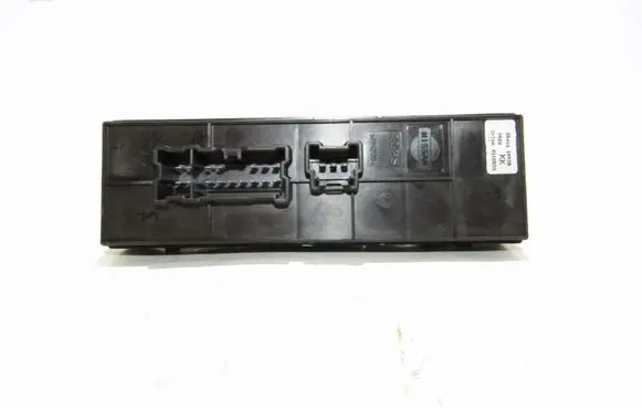 Nissan Juke I F15 Electric window control switch 254011kk0b