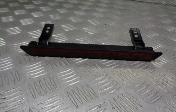 Skoda Fabia Mk1 (6Y) Third/center stoplight 6Y6945097A