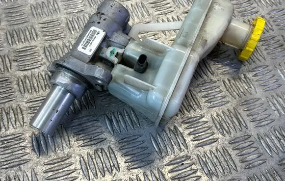 Chrysler Pacifica Master brake cylinder 26415800073 721007