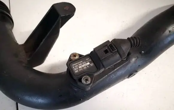 Volkswagen PASSAT B5.5 Air pressure sensor 038906051c 0281002401