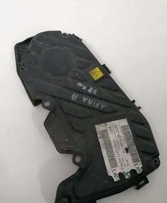 Opel Astra H Timing belt guard (cover) 55187752