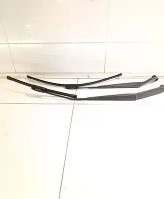 Nissan Leaf II (ZE1) Windshield/front glass wiper blade 
