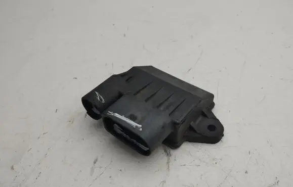 Glow plug pre-heat relay