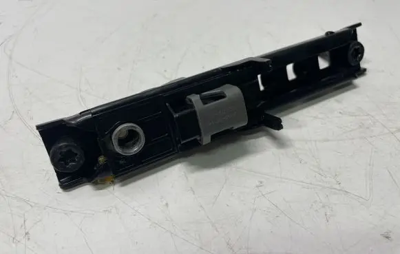Opel Zafira C Seat belt height adjuster 13577246