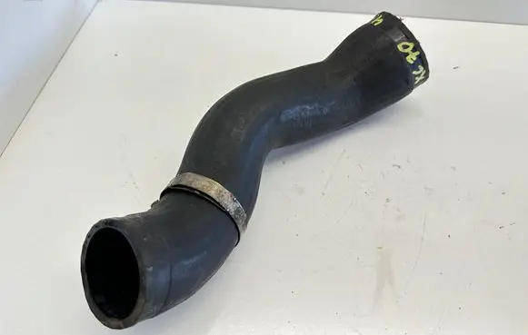 Volvo XC70 Intercooler hose/pipe