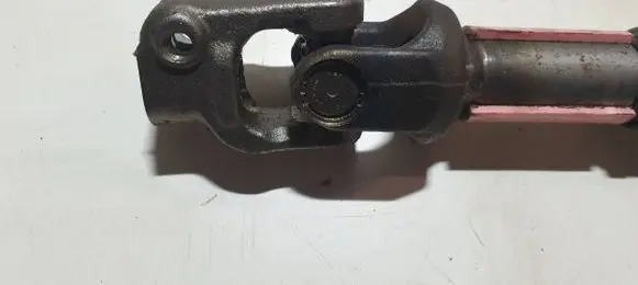 Toyota RAV 4 (XA40) Steering column universal joint 6908D